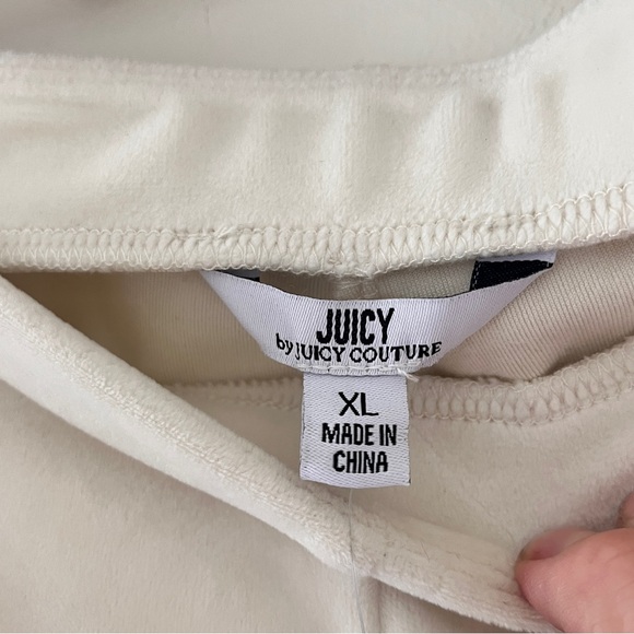 Juicy Couture Cream Velour Bike Shorts - XL - NWT - Picture 4 of 9